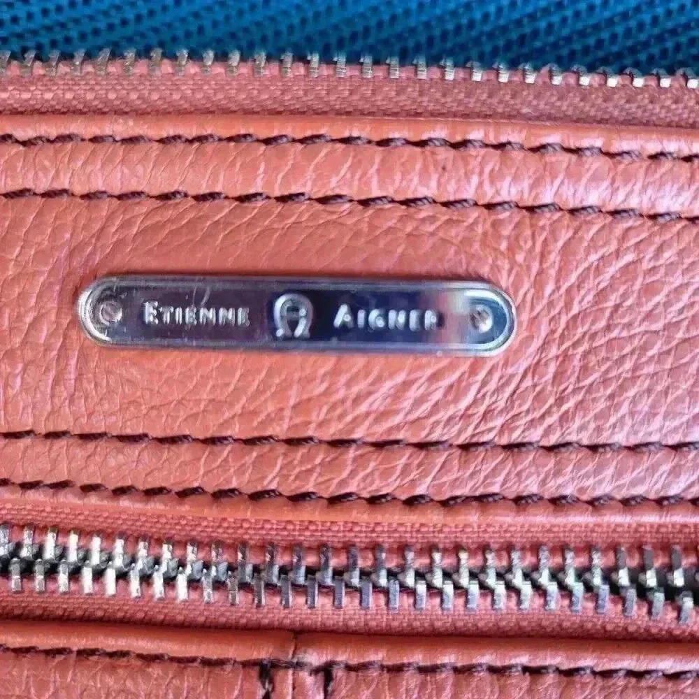 Etienne Aigner Orange Leather Crossbody Bag - Picture 3 of 13